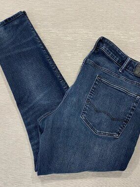 American Eagle Jeans Mens 38 x 32 Athletic Skinny Medium Wash Denim